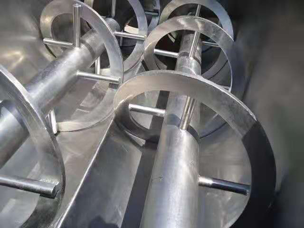 �p��������C